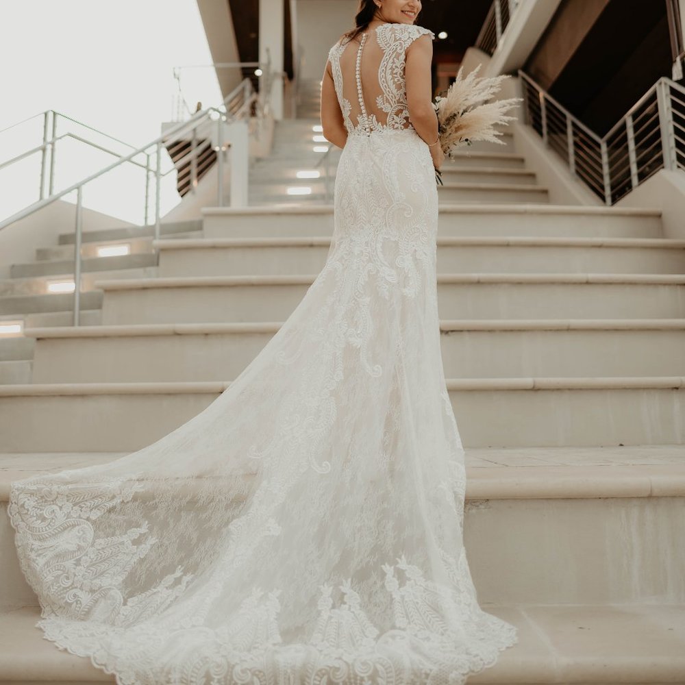 Tara Lauren Isolde